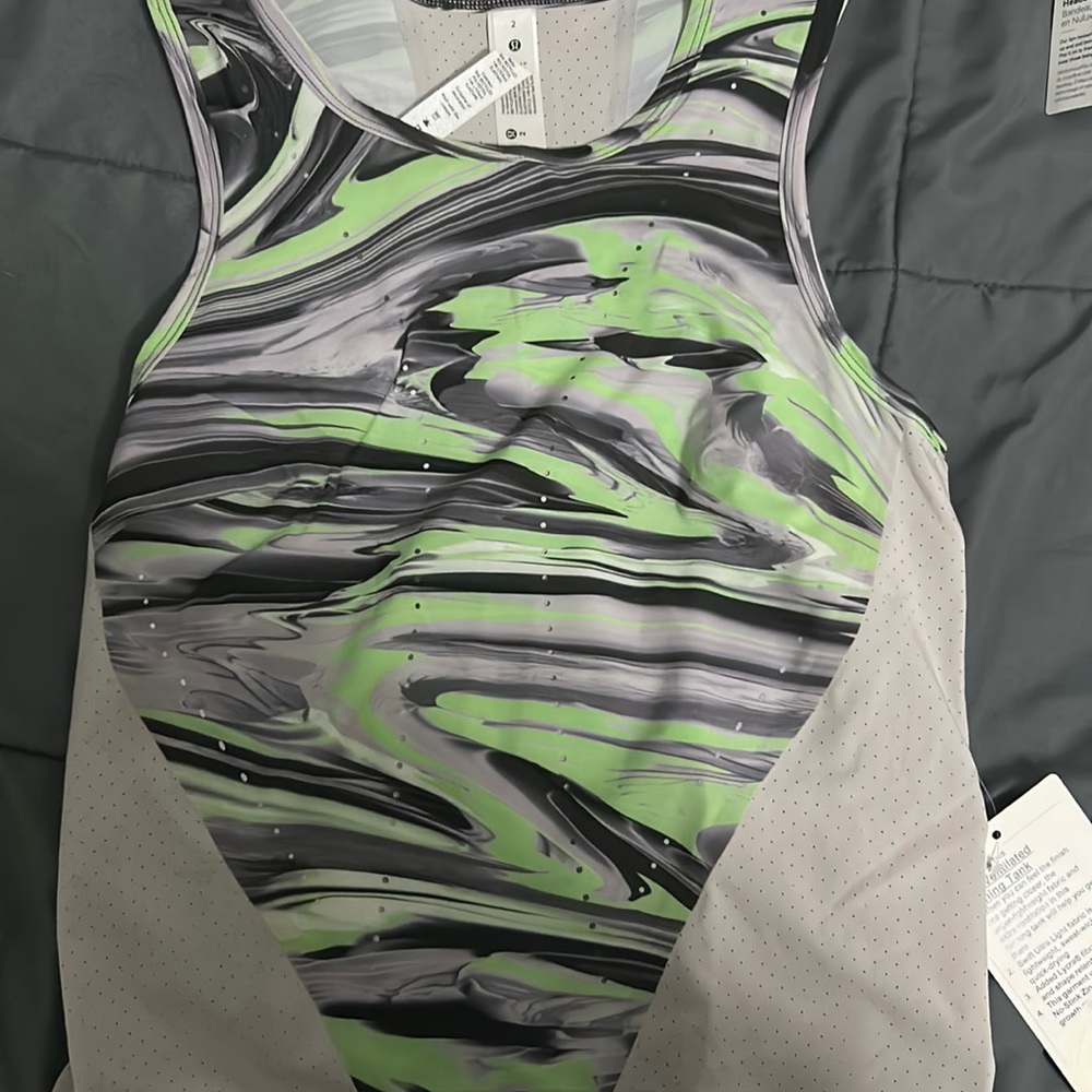 Lululemon Swift ventilated running tank. Size 2
